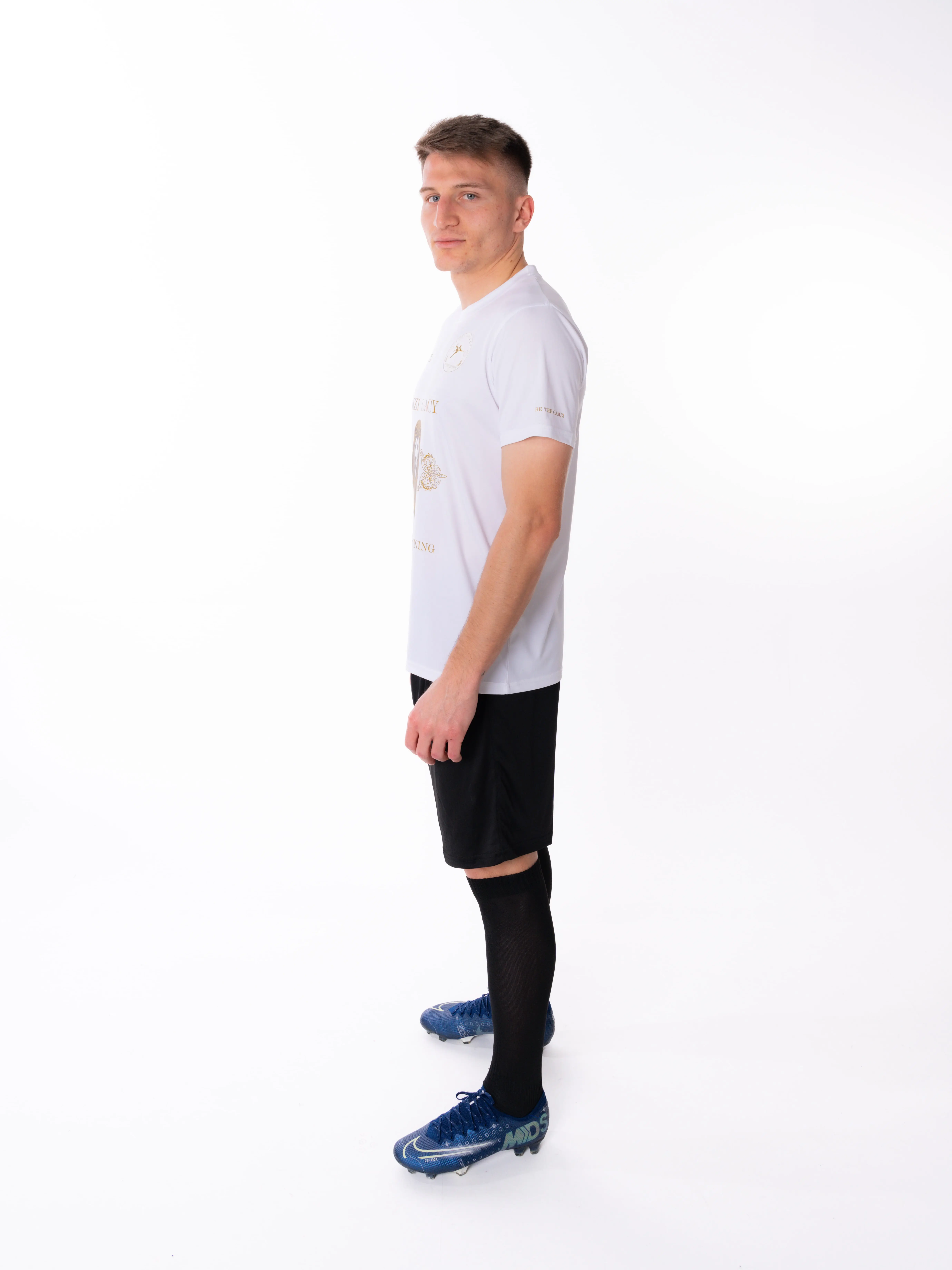 Junge modelt